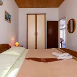 Seaside House Cove Zarace - Gdinj, Hvar - 2048 Dom wakacyjny Gdinj